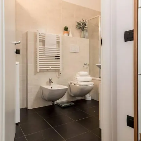 Altido For 4 With Terrace In A Quiet Residential Area * Milán